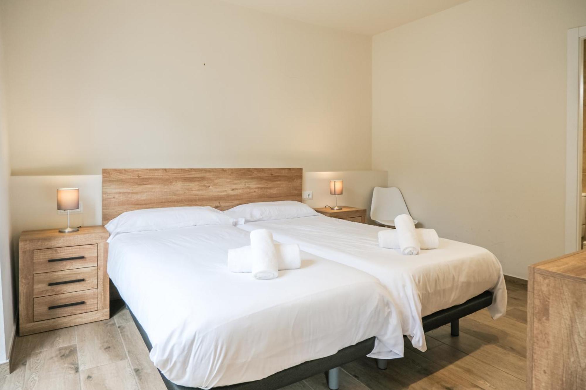 Can Cintet 1 Apartamento En La Plaza De Бесалу Экстерьер фото